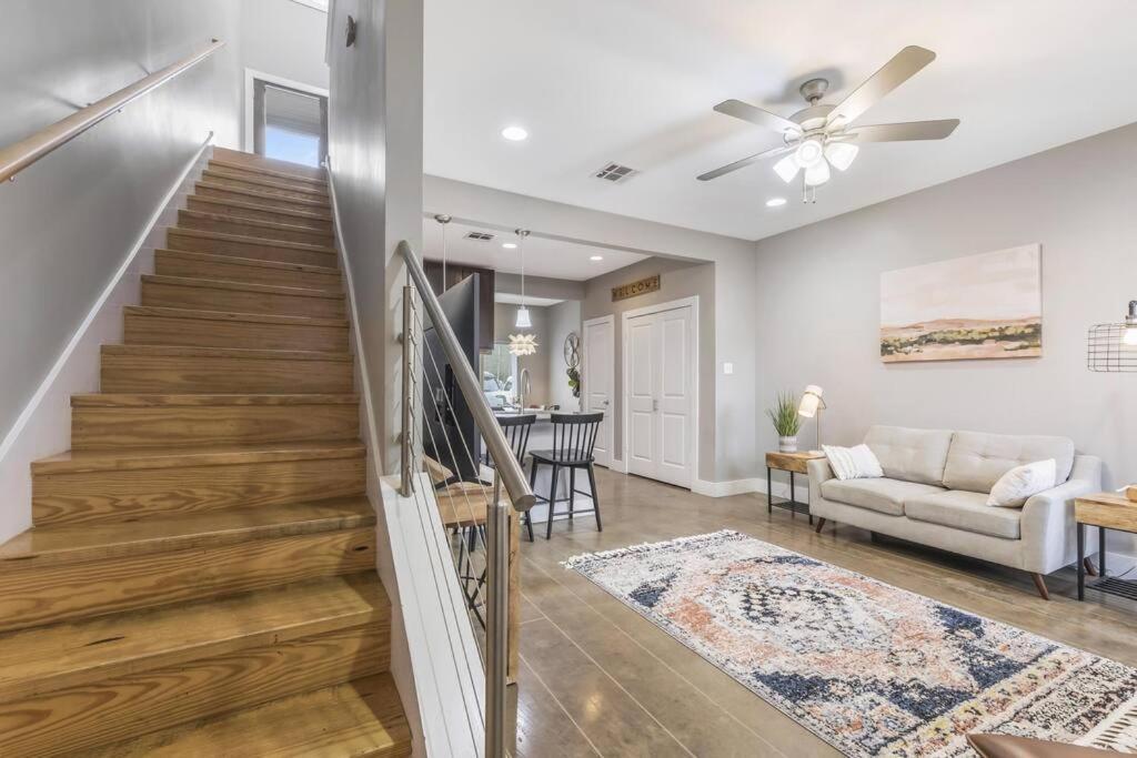 Cozy 2 Bed Townhome Near The Hospital Lafayette Εξωτερικό φωτογραφία